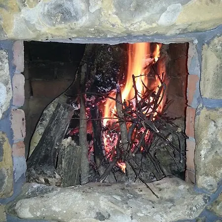 아파트호텔 Uysallar Koy Evi 4*