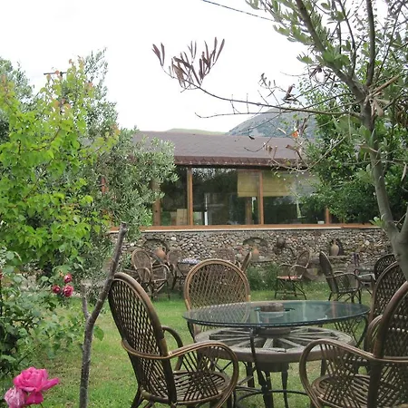 Uysallar Koy Evi 아파트호텔 4*