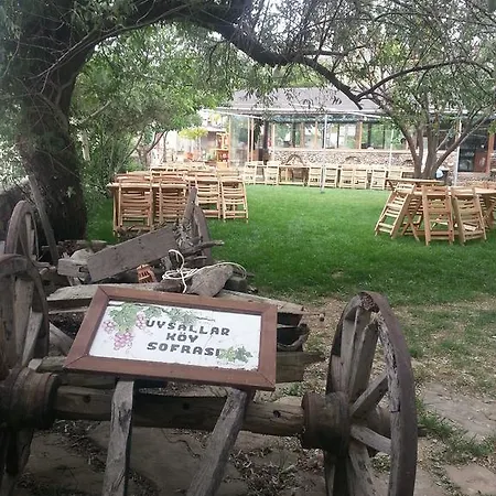 아파트호텔 Uysallar Koy Evi 4*