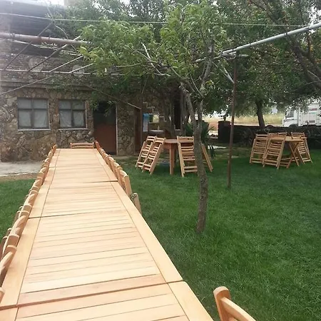 Uysallar Koy Evi