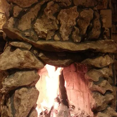 Uysallar Koy Evi